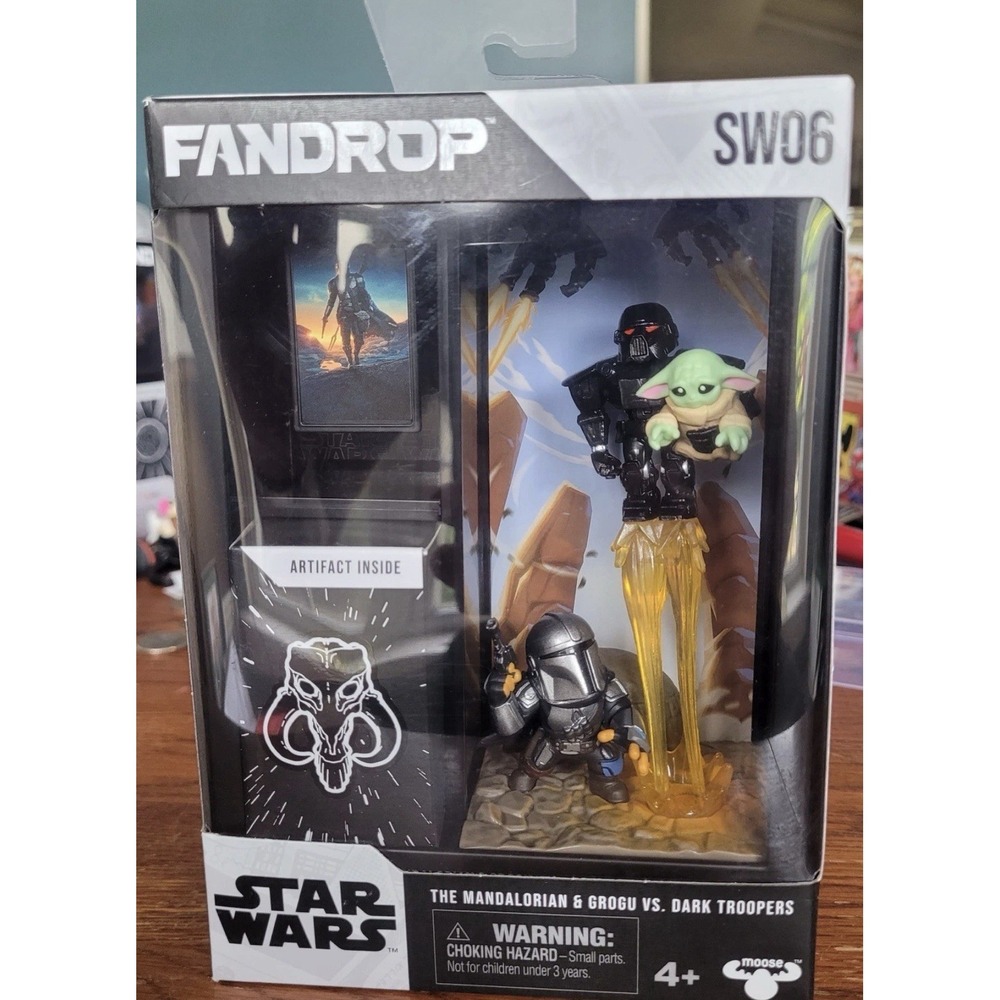 Fandrop Star Wars SW06 The Mandalorian & Grogu Vs. Dark Troopers Diorama NIB